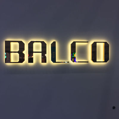 Гальванизируя держатель винта знака M4 письма металла зеркала золота подсвеченный