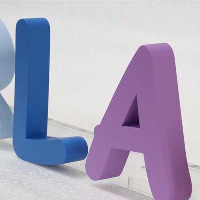 Лазер рекламы знака письма 3D салона красоты открытый отрезал толщину логотипа 3cm металла