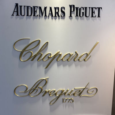 Рекламирующ большие знаки стены названия фирмы взойдите на борт водоустойчивого IP67