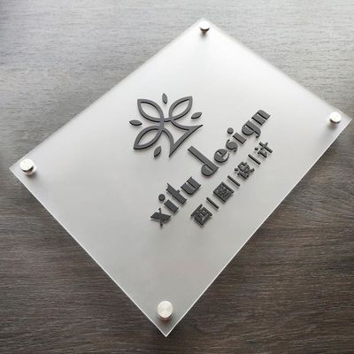 Вдохновляющие белые акриловые письма алфавита рекламируя изготовленные акриловые письма