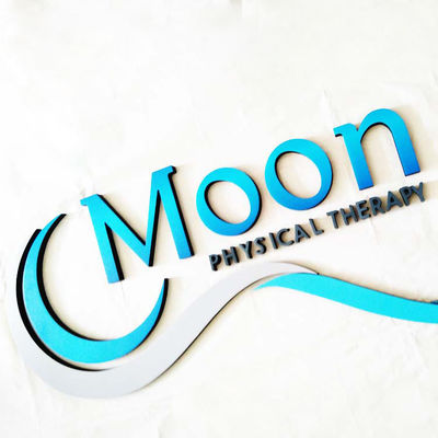 лазер 3d отрезал акриловое золото знака письма покрасил шелковое ширм имя магазина