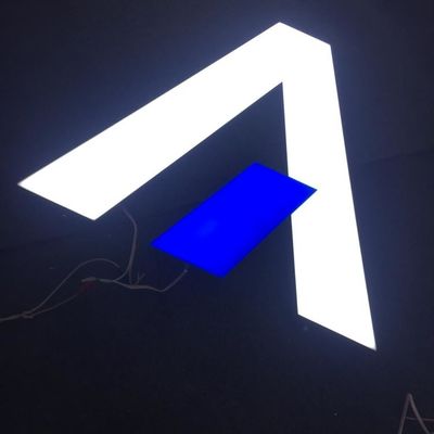 Изготовленный на заказ приведенный 3d гальванизировать нержавеющей стали знака магазина логотипа передний