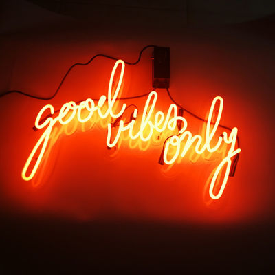 Флюиды изготовленной на заказ неоновой вывески украшения 10kv Адвокатуры хорошие только с акриловой доской