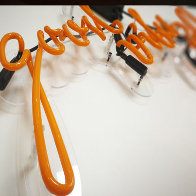 Флюиды изготовленной на заказ неоновой вывески украшения 10kv Адвокатуры хорошие только с акриловой доской