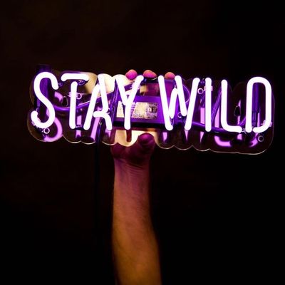 Доска неоновой вывески любов свадьбы изготовленная на заказ для ODM OEM спальни