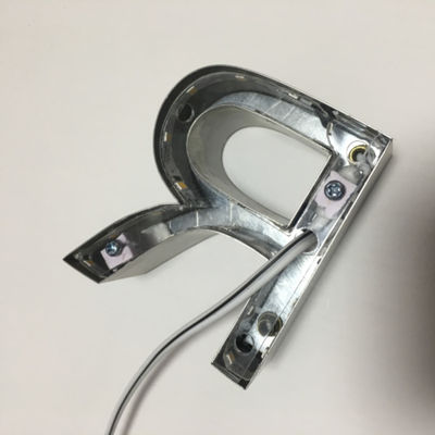 HIGHSPAN вне подсвеченного знака письма канала для названий фирмы